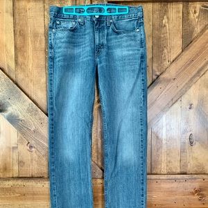 Men’s Levi jeans